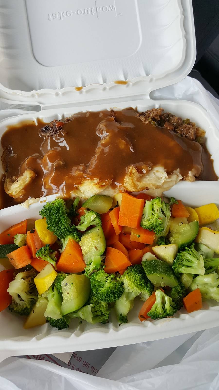 The Pig and Whistle | restaurant | 2801 Geary Blvd, San Francisco, CA 94118, USA | 4158854779 OR +1 415-885-4779