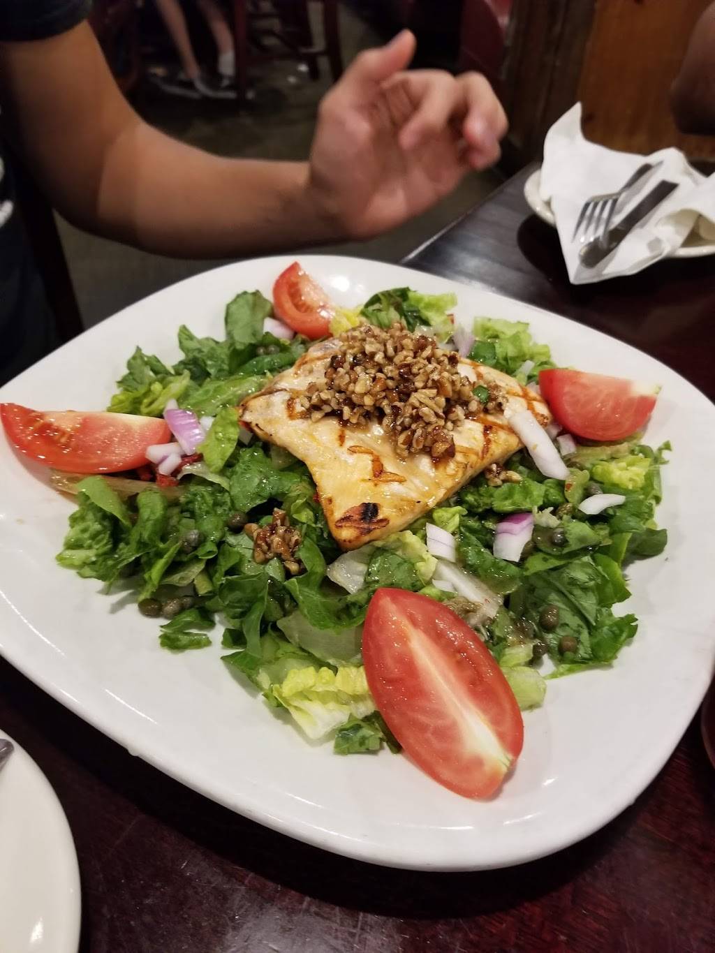 Johnny Carinos Sunland Park Drive | restaurant | 675 Sunland Park Dr, El Paso, TX 79912, USA | 9155817042 OR +1 915-581-7042