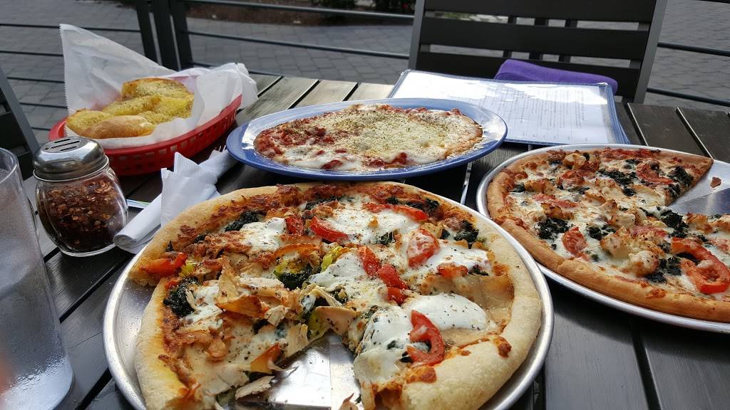 Lost Dog Cafe - Alexandria | restaurant | 808 N Henry St, Alexandria, VA 22314, USA | 5719706511 OR +1 571-970-6511