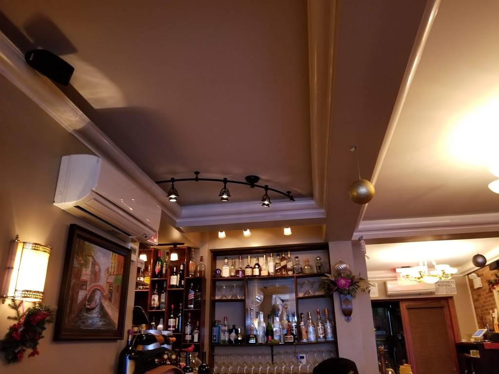 Da Franco & Tony | restaurant | 2815 Middletown Rd, Bronx, NY 10461, USA | 7186842815 OR +1 718-684-2815