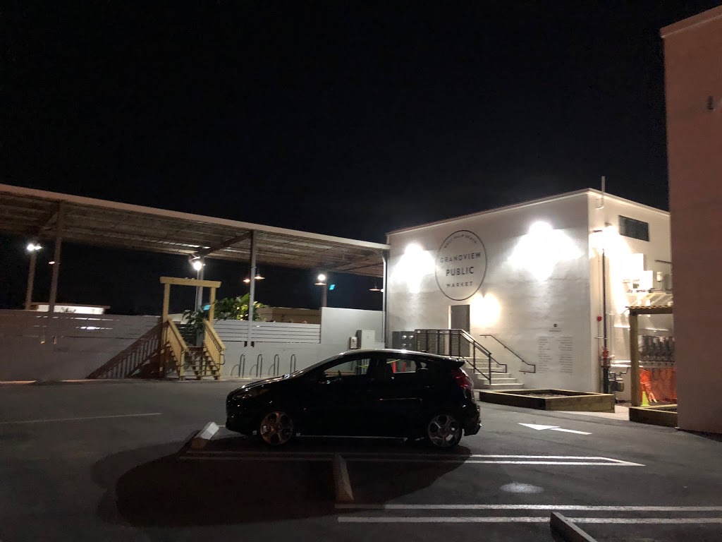 The Warehouse District | restaurant | 1500 Elizabeth Ave, West Palm Beach, FL 33401, USA | 7044231660 OR +1 704-423-1660