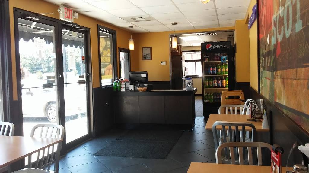 Pizza Hut | meal takeaway | 2504 Bridge St, Scott City, MO 63780, USA | 5733989281 OR +1 573-398-9281