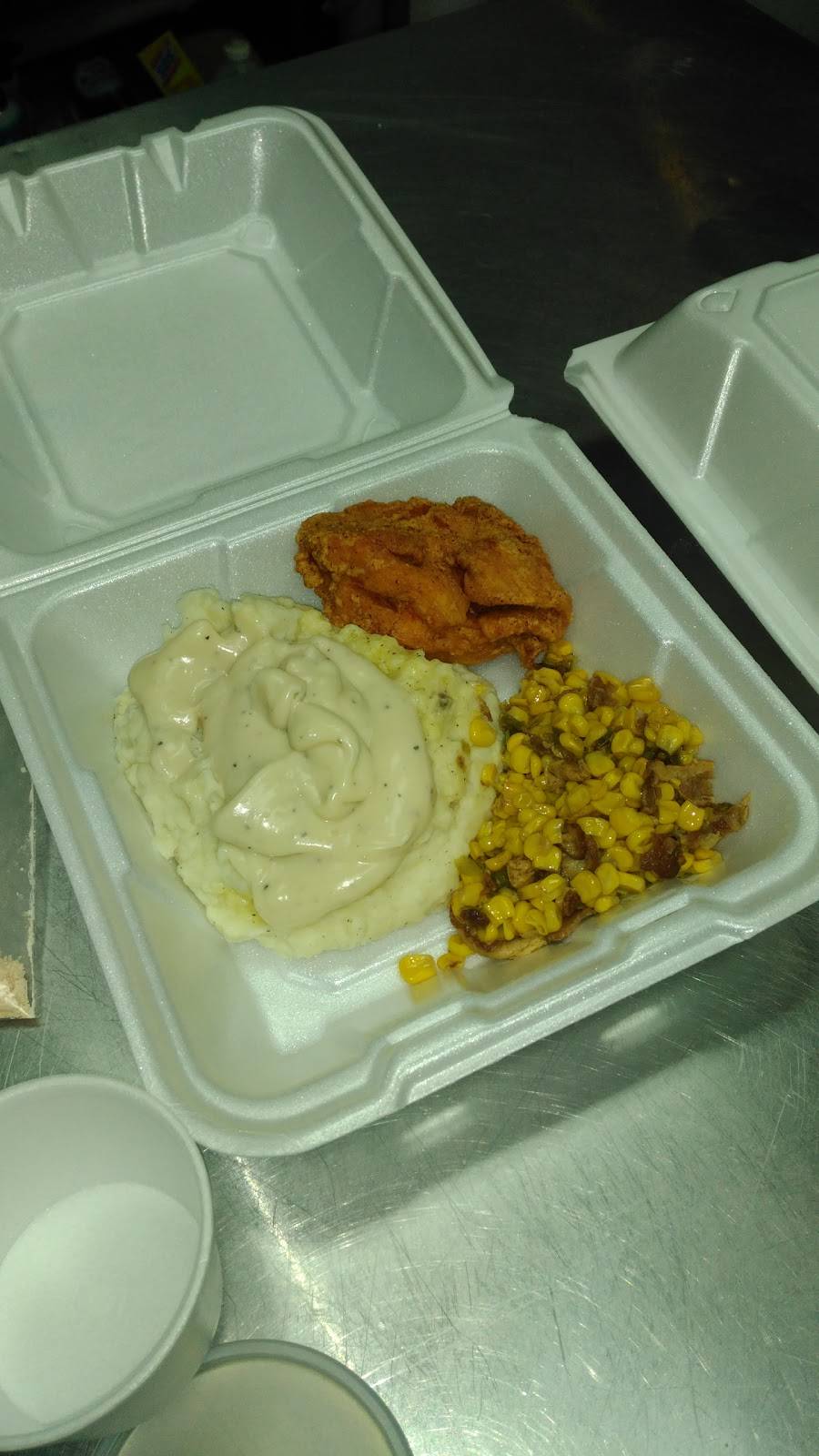 Ugglys Bar And Grill | night club | 1101 S Walnut St, Muncie, IN 47305, USA | 7658968375 OR +1 765-896-8375