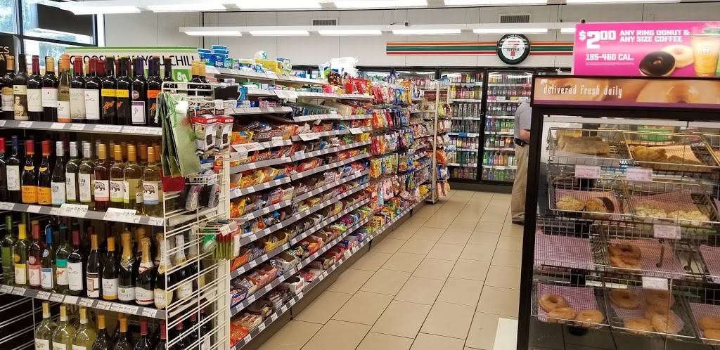 7-Eleven | bakery | 2720 E Robinson St, Orlando, FL 32803, USA | 4078960002 OR +1 407-896-0002