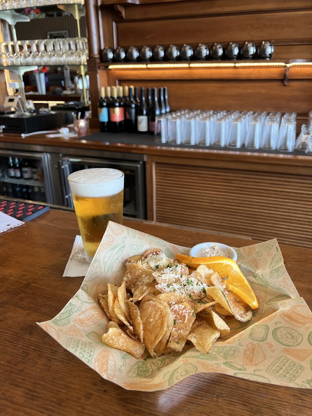 Bs Beacon | restaurant | 126 W Main St, Hope, ID 83836, USA | 2082645952 OR +1 208-264-5952