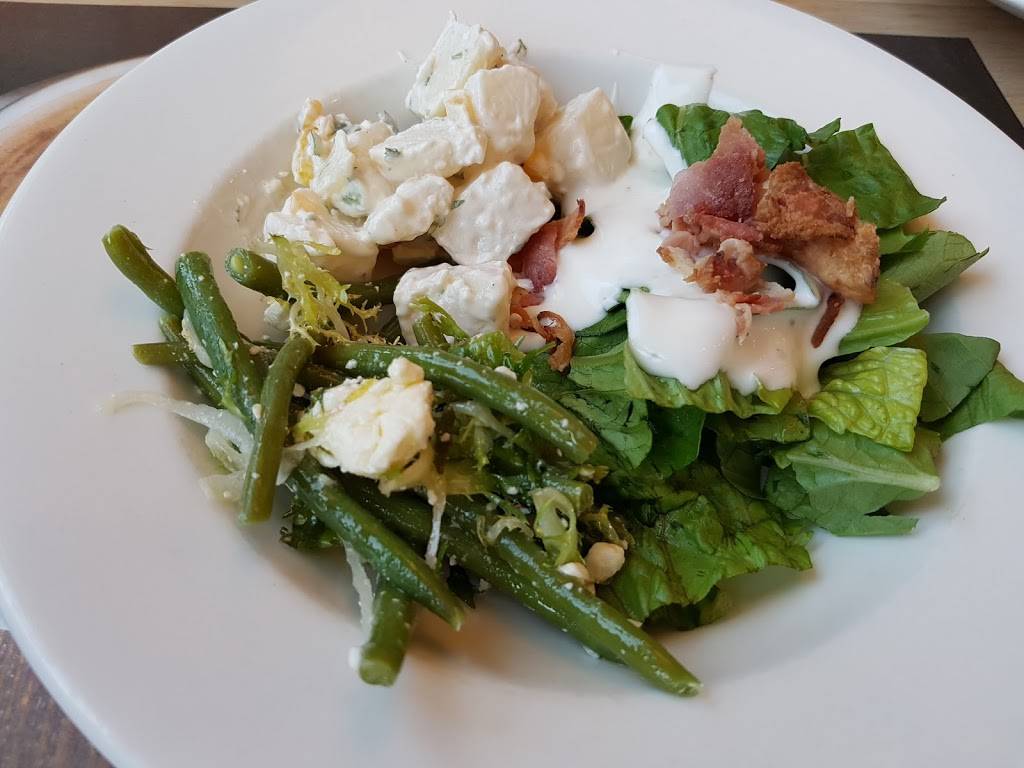 Rôtisserie Scores | restaurant | 6175 Boulevard Taschereau, Brossard, QC J4Z 1A6, Canada | 4504457455 OR +1 450-445-7455