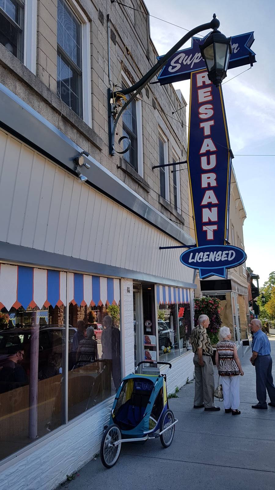 Superior Restaurant | restaurant | 84 Mill St, Almonte, ON K0A 1A0, Canada | 6132563954 OR +1 613-256-3954