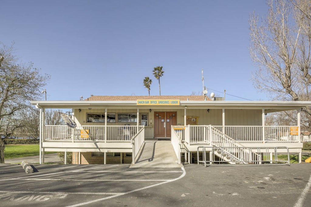 B & W Resort Marina | restaurant | 964 Brannan Island Rd, Isleton, CA 95641, USA | 9167776161 OR +1 916-777-6161