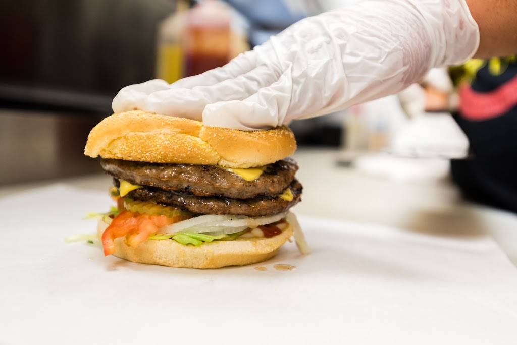 Buddys Red Hots | restaurant | 2803, 8508 S Cicero Ave, Burbank, IL 60459, USA | 7084253200 OR +1 708-425-3200