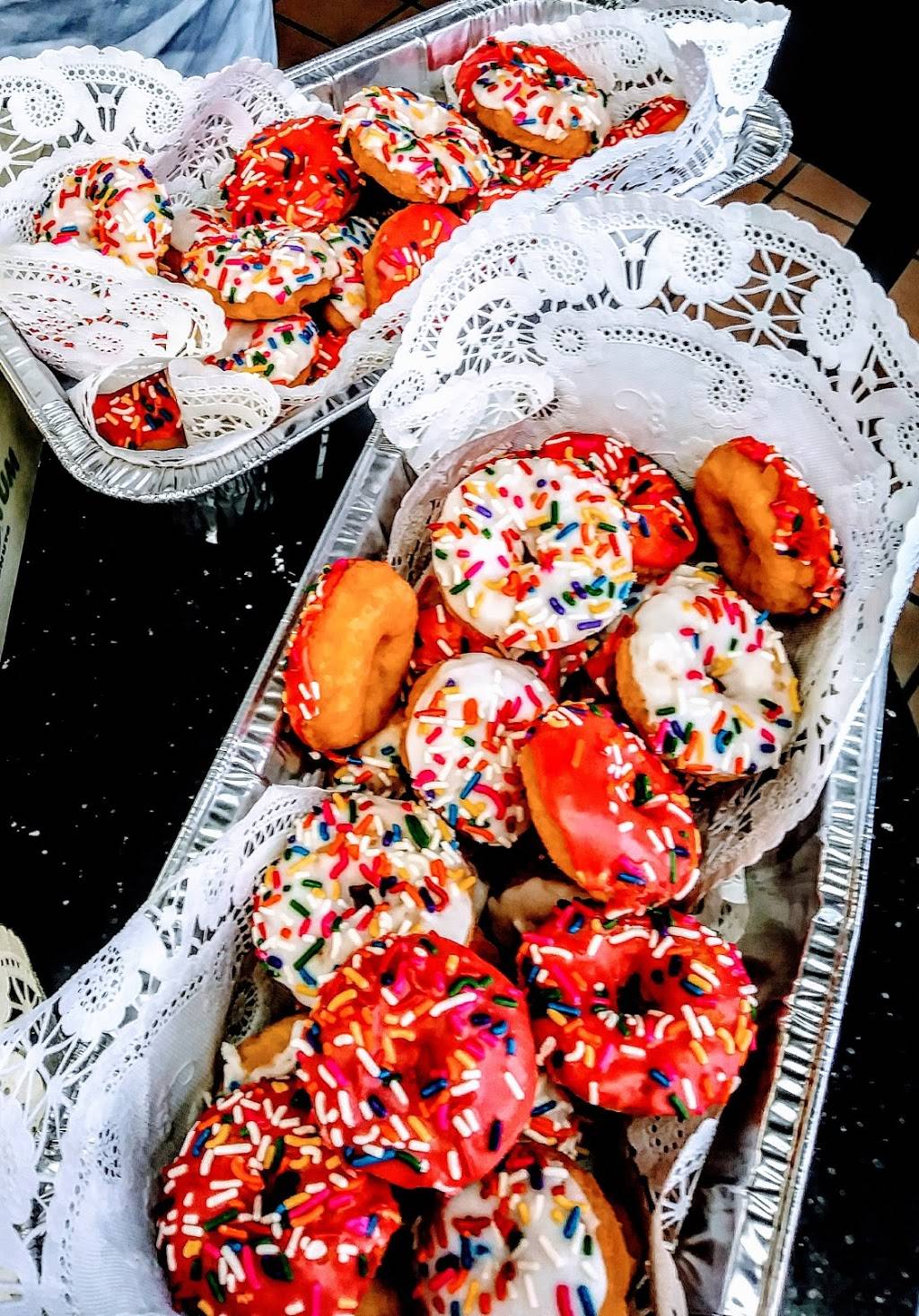 Yum Yum Donuts | cafe | 606 W Glenoaks Blvd, Glendale, CA 91202, USA | 8182468725 OR +1 818-246-8725