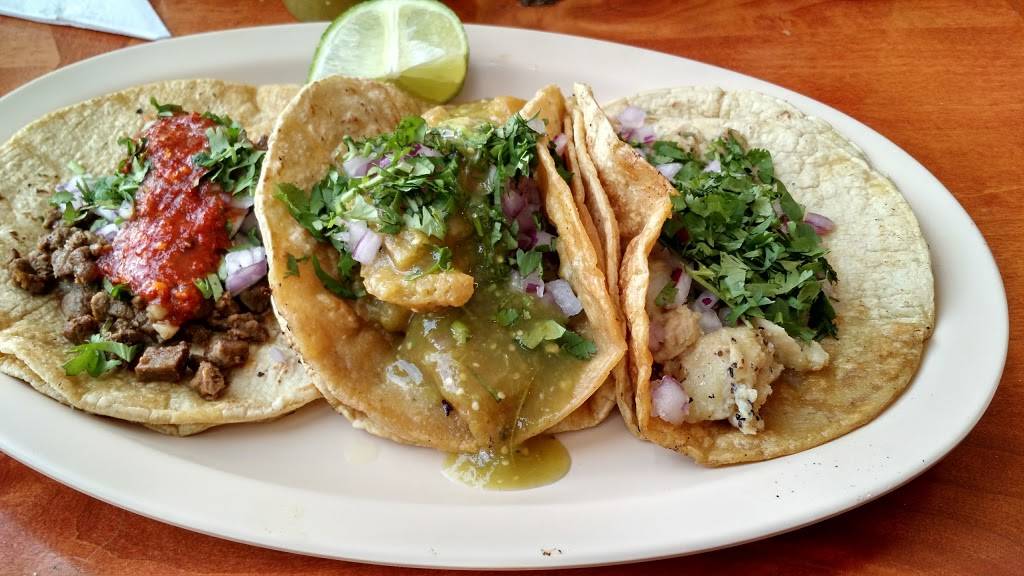 Tortas Guicho Dominguez | restaurant | 641 Virginia Ave, Indianapolis, IN 46203, USA | 3176580735 OR +1 317-658-0735