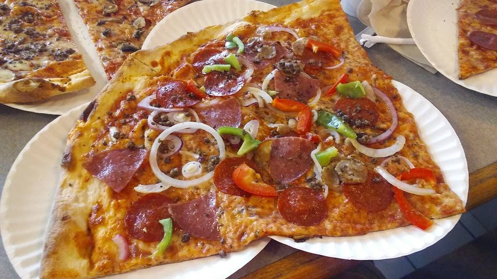 Incredible Pizza | restaurant | 4719 New Centre Dr F, Wilmington, NC 28405, USA | 9107932425 OR +1 910-793-2425