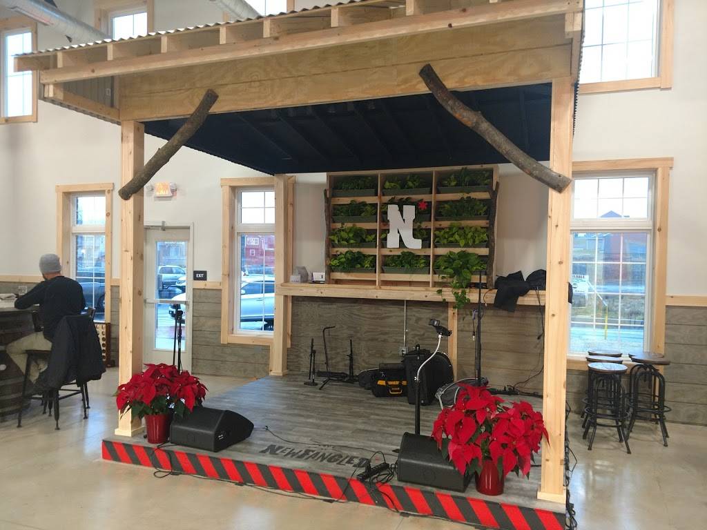 Newfangled Brew Works | restaurant | 8001 Union Station Boulevard, Harrisburg, PA 17111, USA | 7179826662 OR +1 717-982-6662