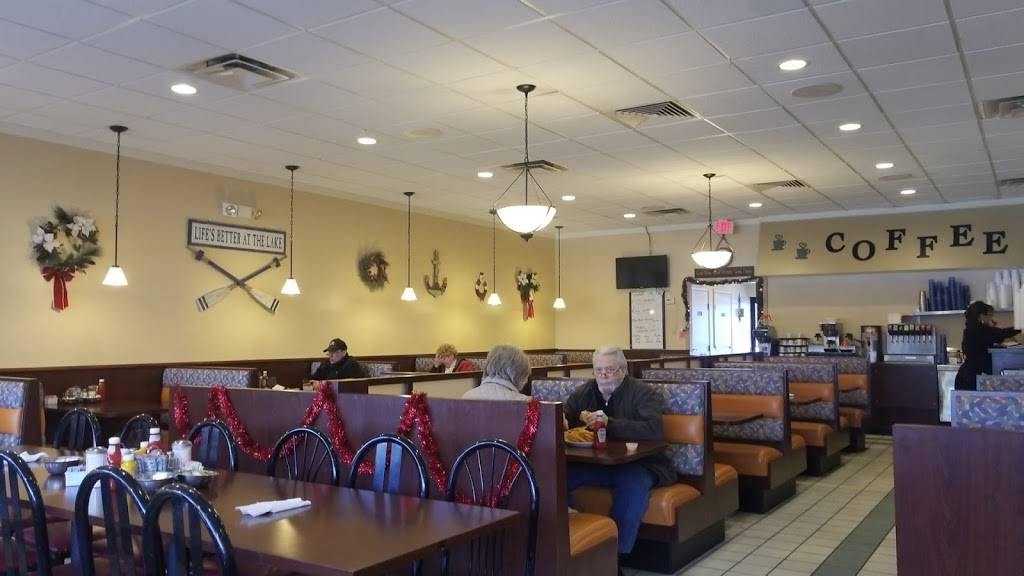 Lakeside Coney Island | restaurant | 602 N Pontiac Trail, Walled Lake, MI 48390, USA | 2488592954 OR +1 248-859-2954
