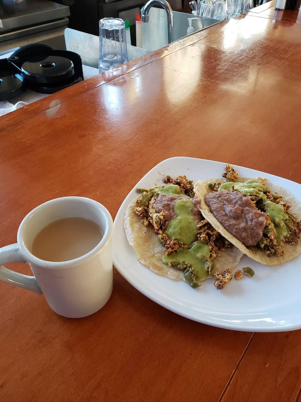 Dos Marys Tex-Mex Bar and Grill | restaurant | 11620 Ranch Rd 620 N, Austin, TX 78750, USA | 5125205398 OR +1 512-520-5398