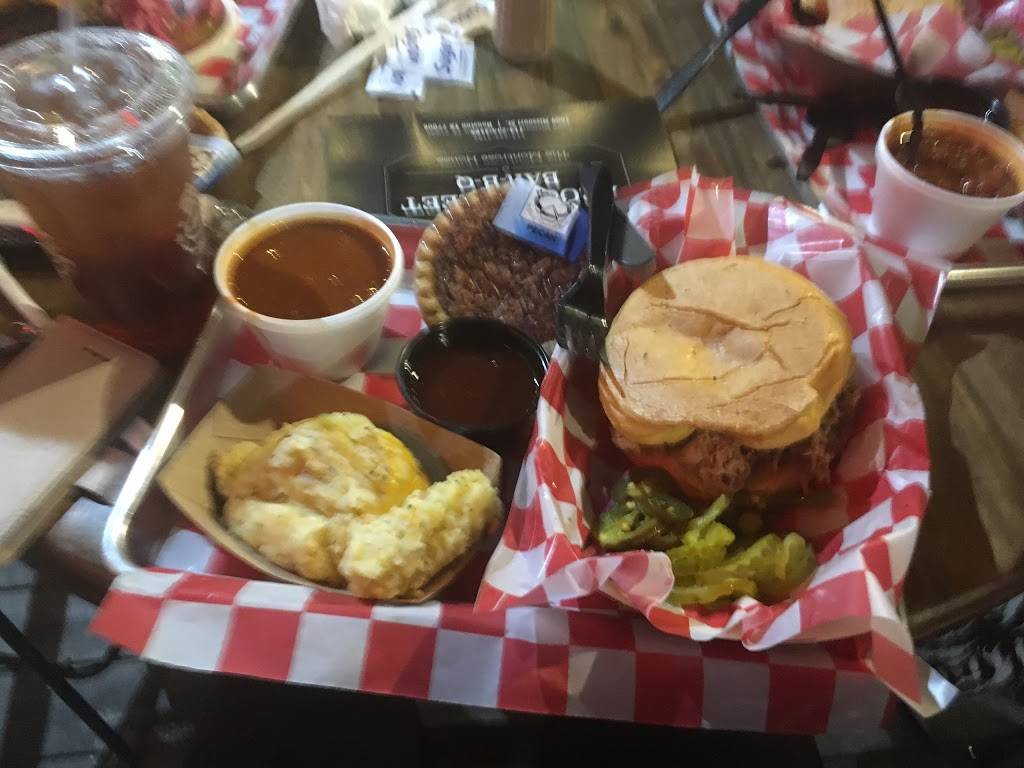 Brookstreet BBQ | restaurant | 10705 Westheimer Rd, Houston, TX 77042, USA | 7137833600 OR +1 713-783-3600