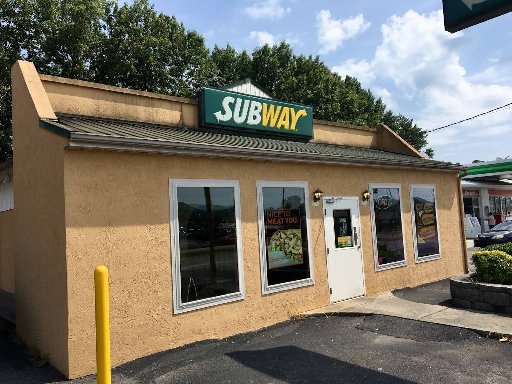 Subway | restaurant | 2427 E Andrew Johnson Hwy, Morristown, TN 37814, USA | 4235850312 OR +1 423-585-0312