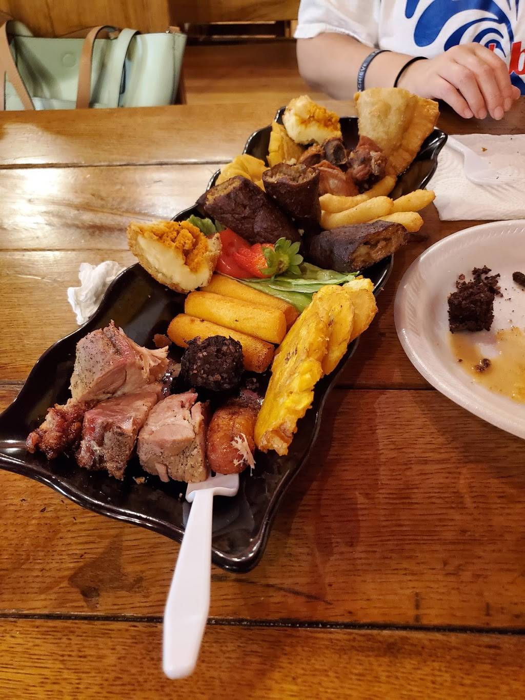 Lechonera Los Foros | restaurant | 8771 US-301, Jacksonville, FL 32234, USA | 9043459408 OR +1 904-345-9408