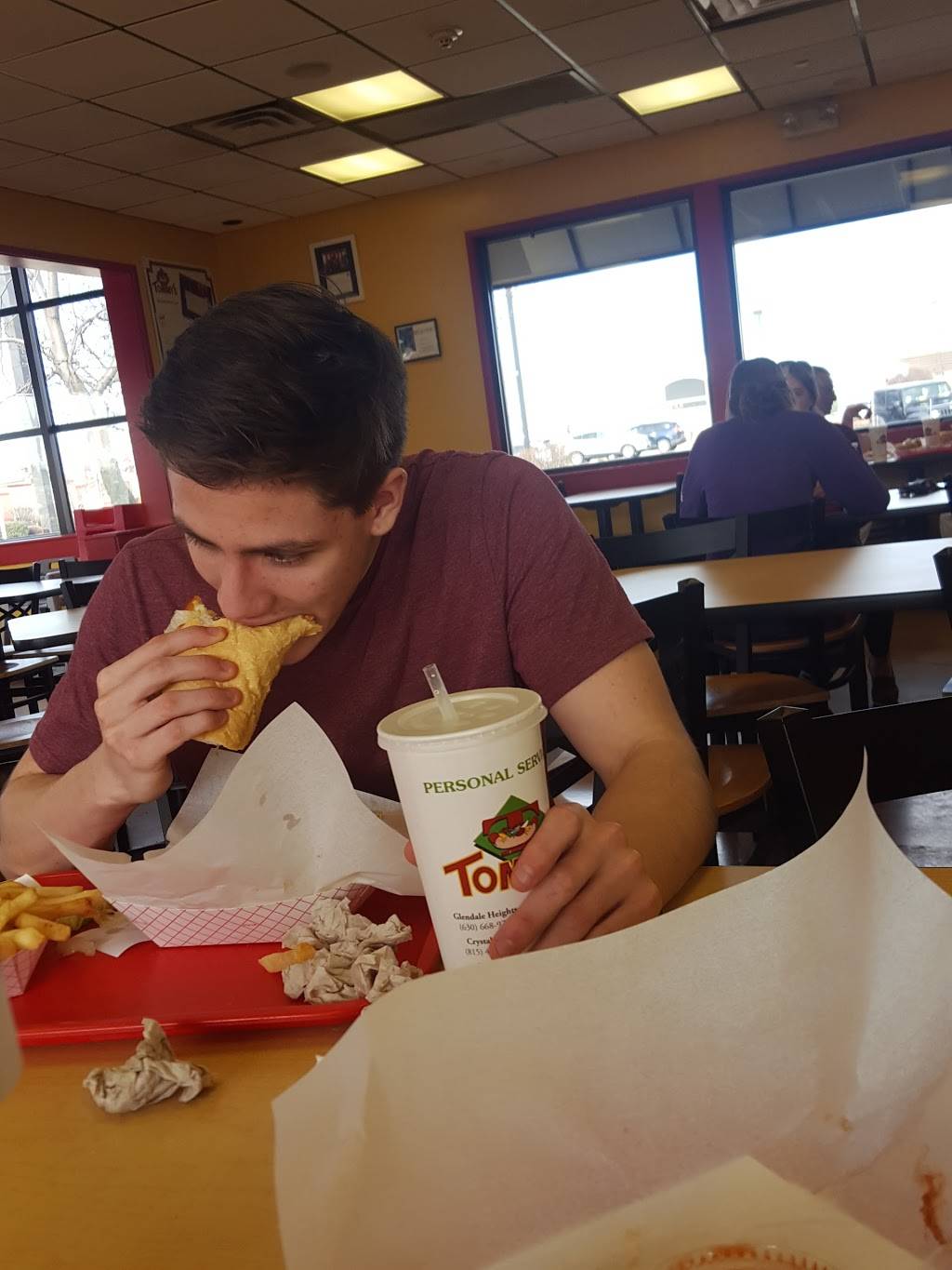 Tommys Red Hots | restaurant | 191 Randall Rd, Lake in the Hills, IL 60156, USA | 8476584088 OR +1 847-658-4088