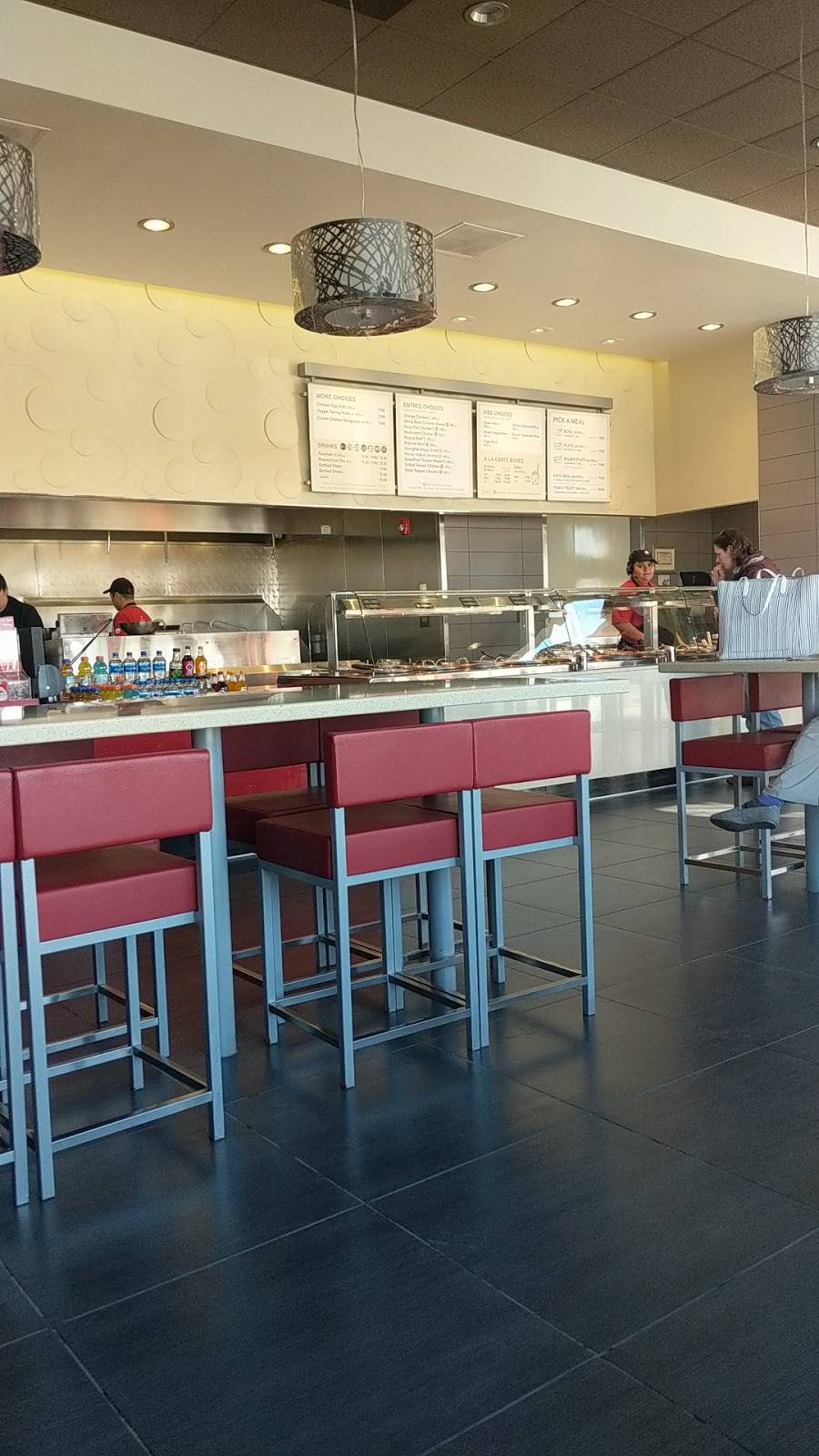 Panda Express | restaurant | 111 Spinder Dr, East Peoria, IL 61611, USA | 3096990698 OR +1 309-699-0698