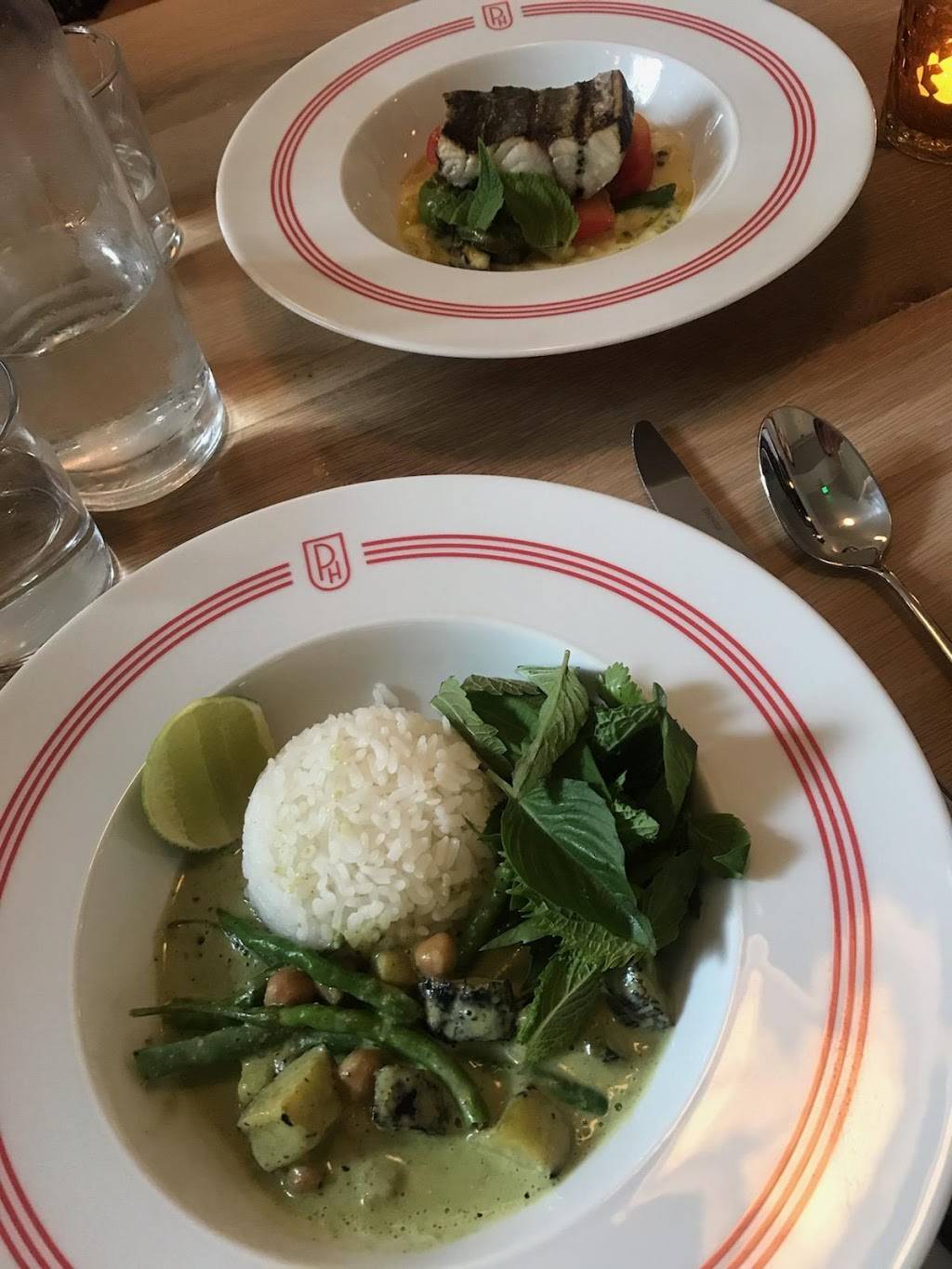 Post House | restaurant | 101 Pitt St, Mt Pleasant, SC 29464, USA | 8432037678 OR +1 843-203-7678