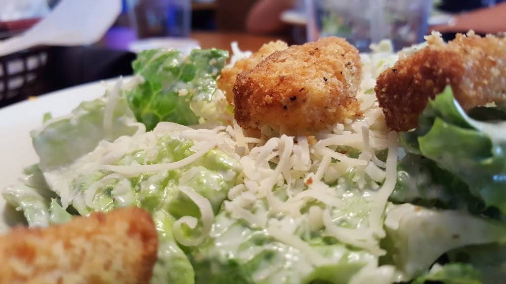 Texas Roadhouse | restaurant | 2351 Clover Basin Dr, Longmont, CO 80503, USA | 3037741491 OR +1 303-774-1491