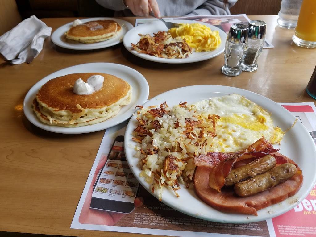 Dennys | restaurant | 16150 US-441, Eustis, FL 32726, USA | 3526027841 OR +1 352-602-7841