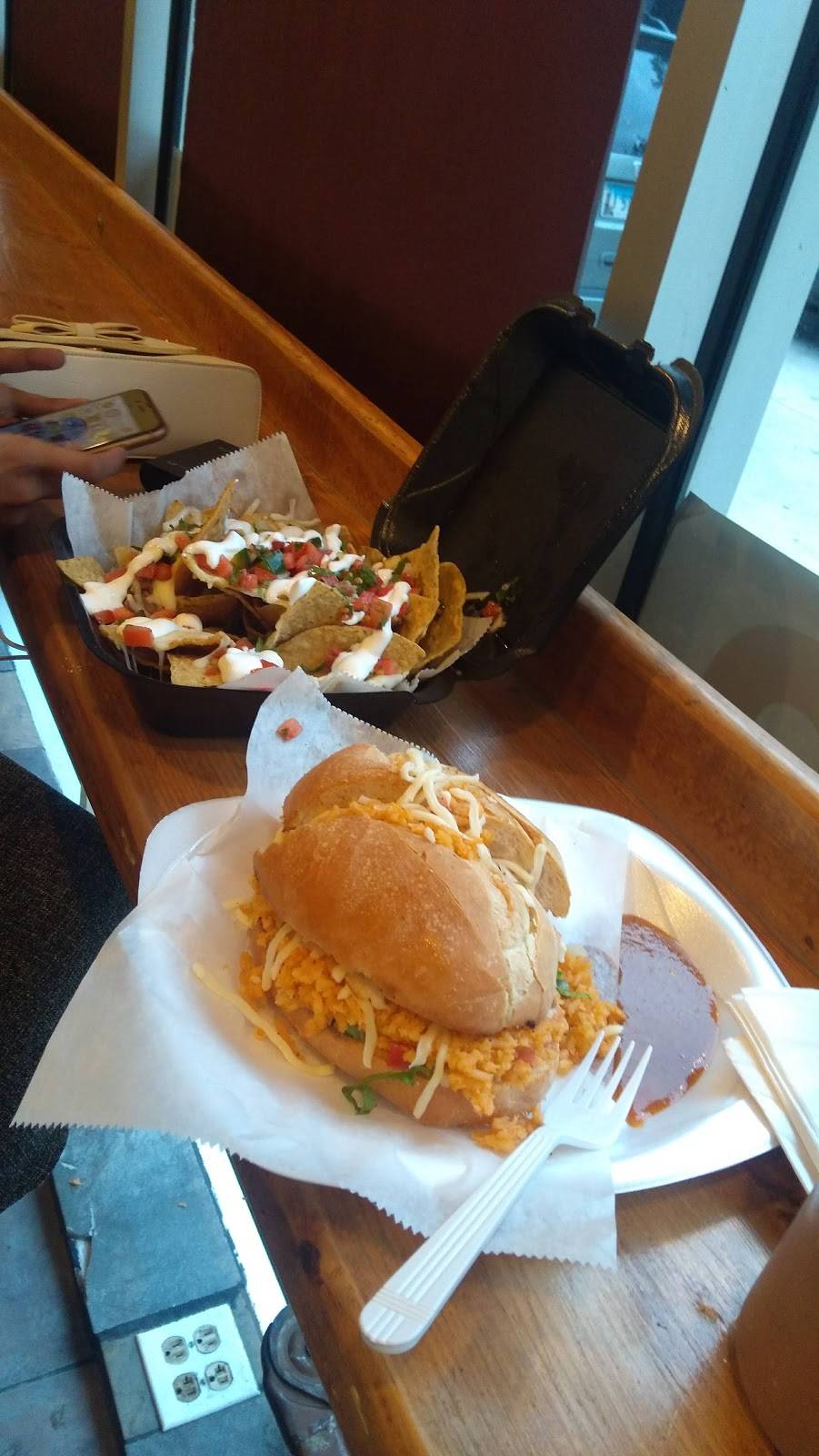 Taquería Varitas | restaurant | 700 E 47th St Unit B, Chicago, IL 60653, USA | 8722443360 OR +1 872-244-3360