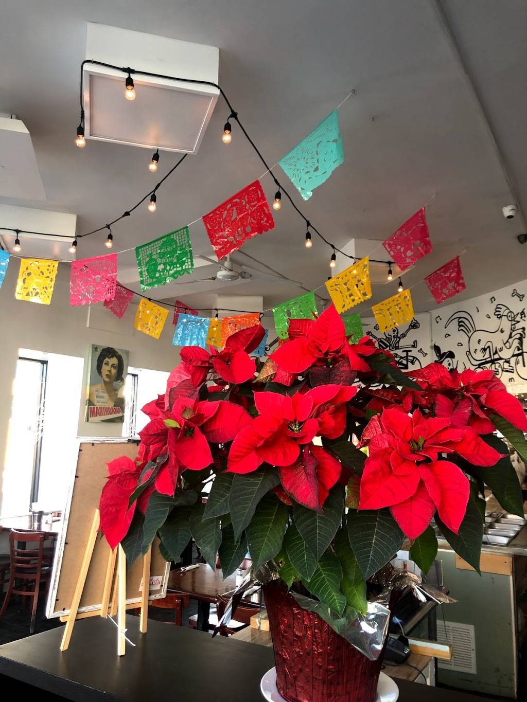 La Taqueria | restaurant | 572 Grand St, Brooklyn, NY 11211, USA | 3477630900 OR +1 347-763-0900