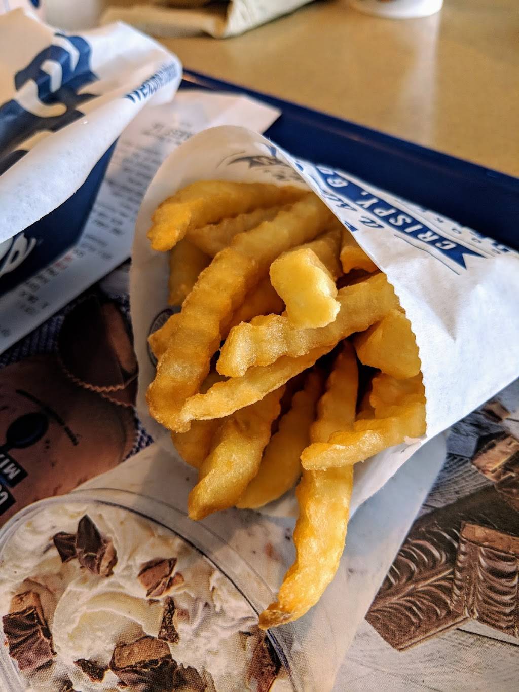 Culvers | restaurant | 700 W Twelve Mile Rd, Madison Heights, MI 48071, USA | 2485465311 OR +1 248-546-5311