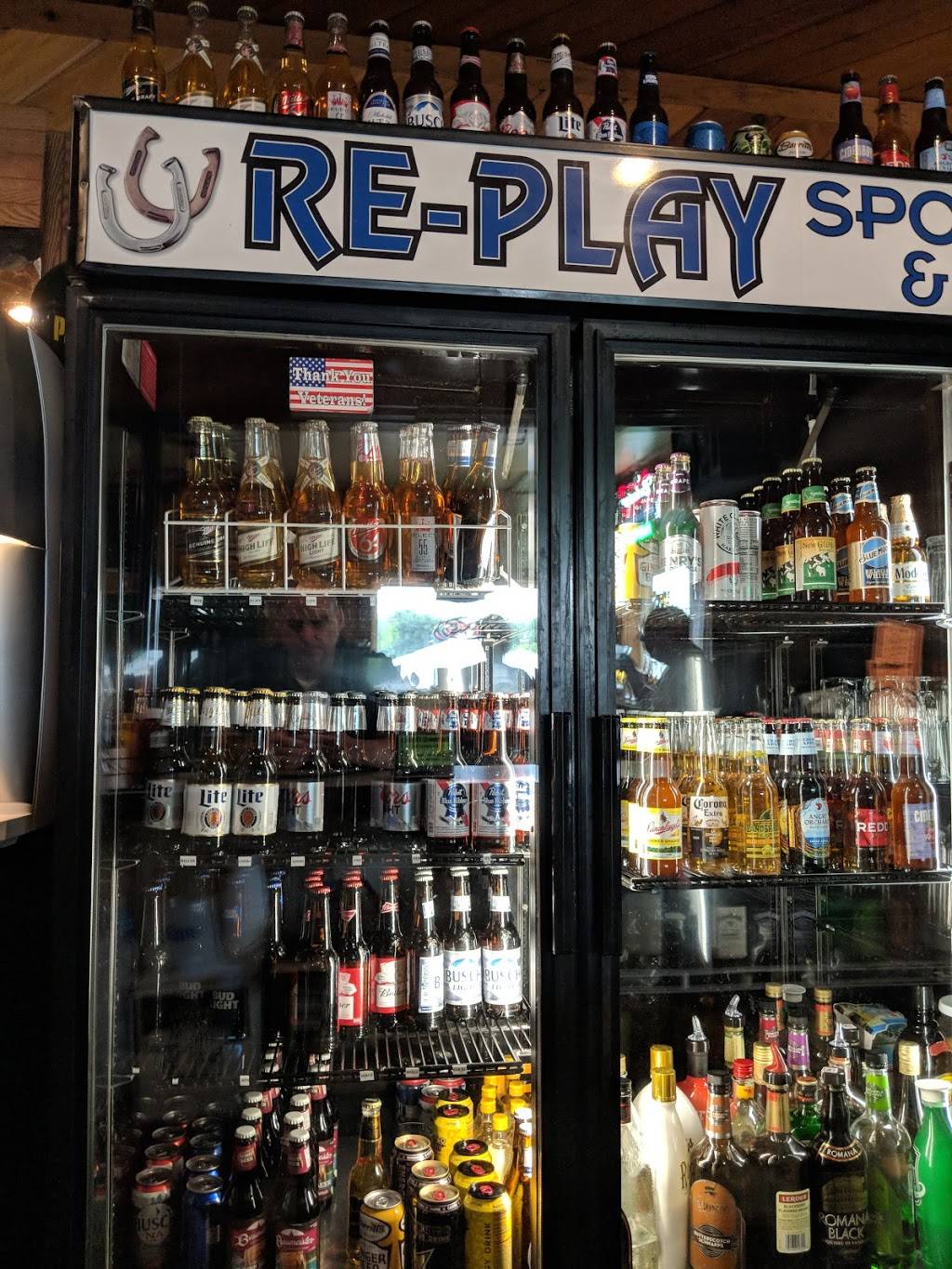 Replay Sports Bar & Grill | restaurant | 1731 Ft Howard Ave, De Pere, WI 54115, USA | 9203309011 OR +1 920-330-9011