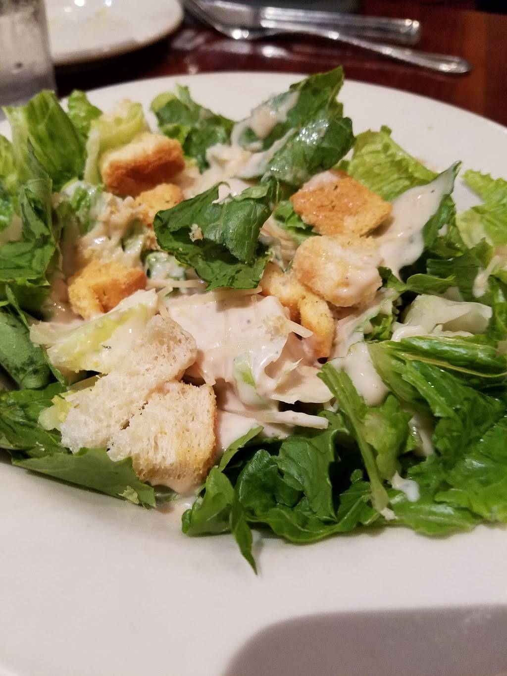 Johnny Carinos | restaurant | 106 TX-332, Lake Jackson, TX 77566, USA | 9792853570 OR +1 979-285-3570