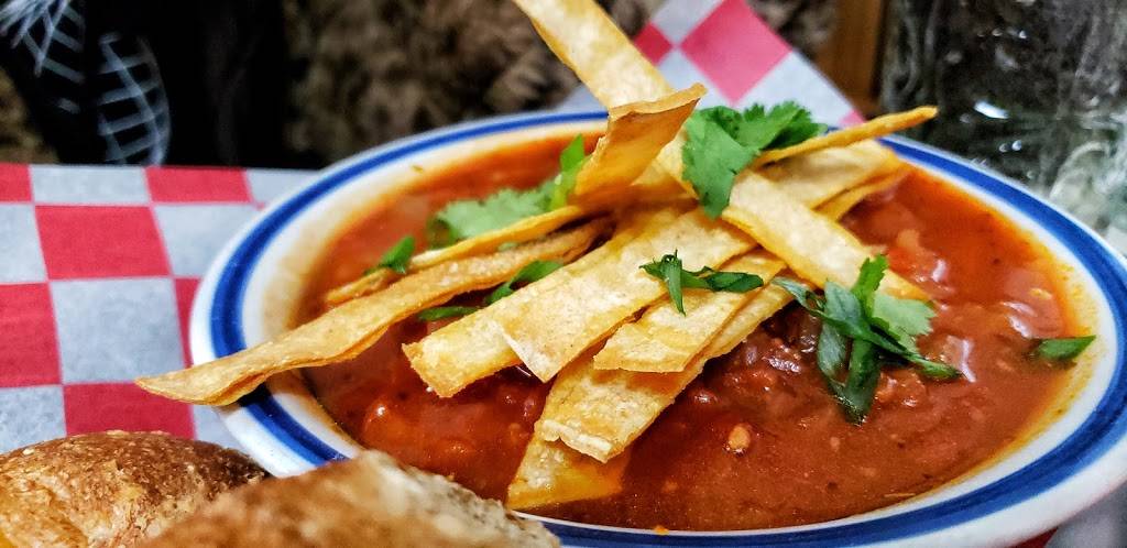 Soup Otzies | restaurant | 3950 S Howell Ave, Milwaukee, WI 53207, USA | 4147479670 OR +1 414-747-9670