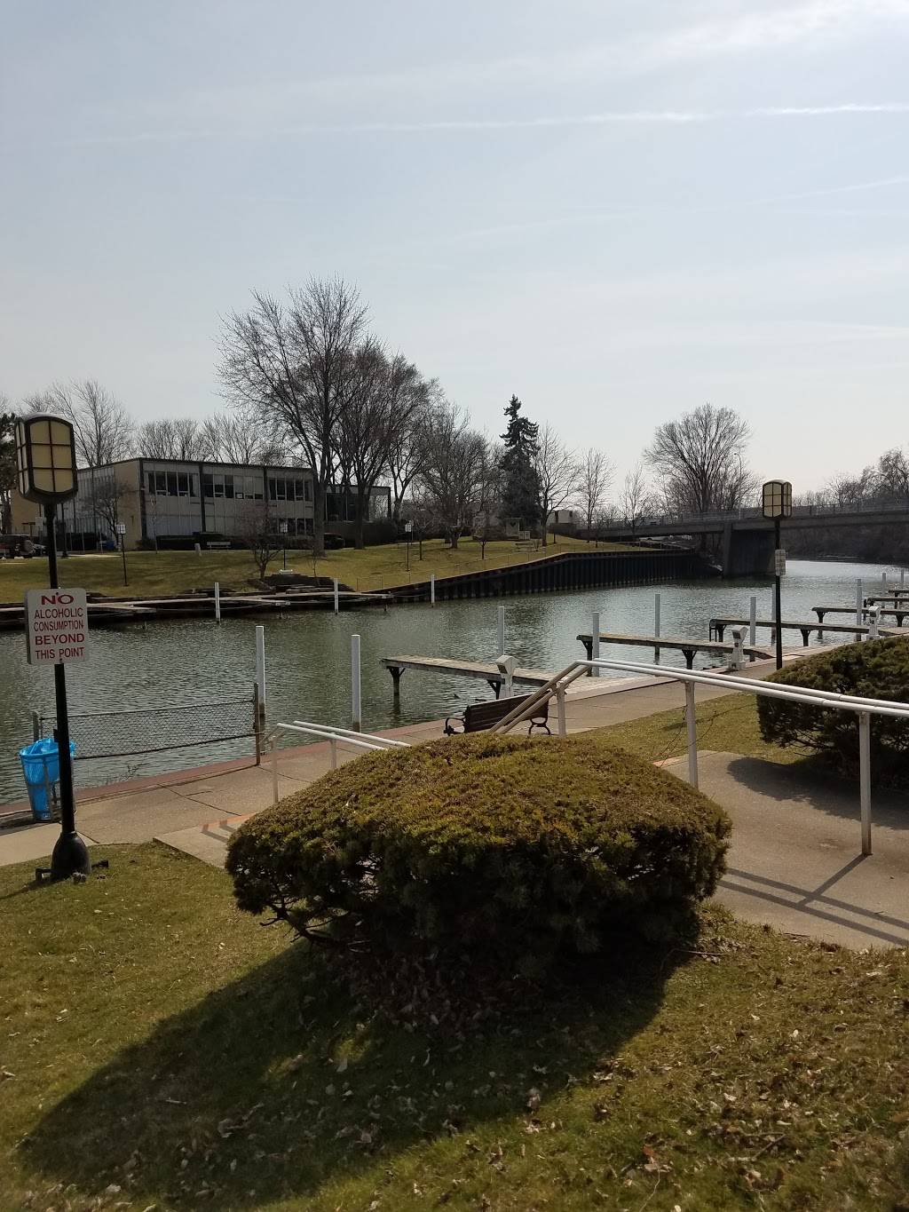 Subway | restaurant | 75 N Main St #100, Mt Clemens, MI 48043, USA | 5864934800 OR +1 586-493-4800