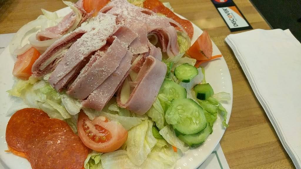 Fortunatos Pizza & More | restaurant | 28 N Main St, Newark Valley, NY 13811, USA | 6076428244 OR +1 607-642-8244