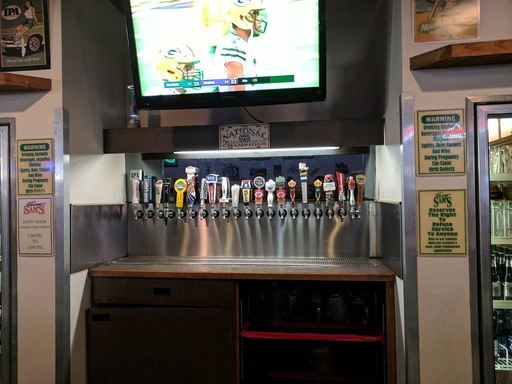 Famous Sams Sports Bar #17 | restaurant | 8058 N Oracle Rd, Tucson, AZ 85704, USA | 5205319464 OR +1 520-531-9464
