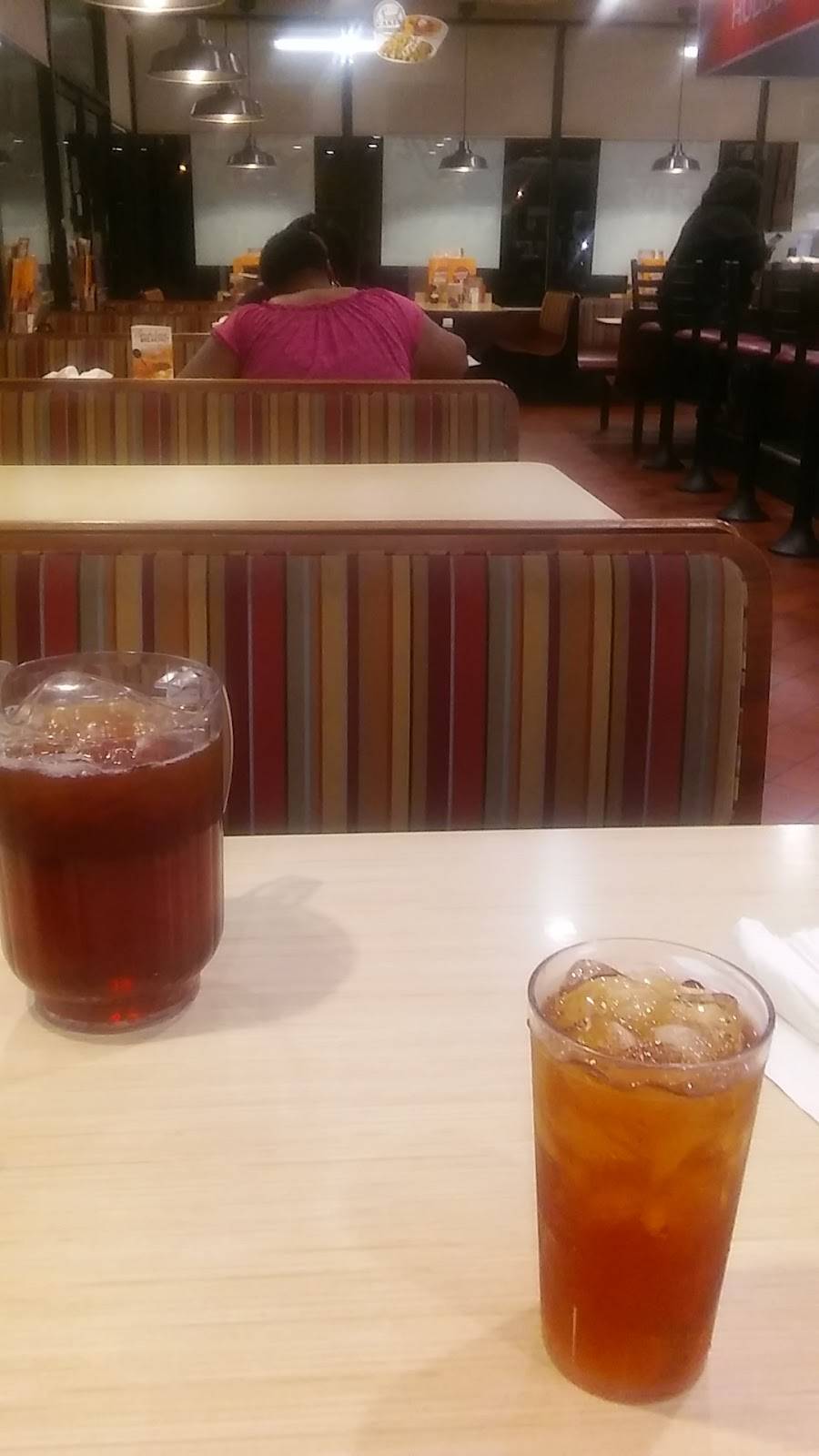 Huddle House | restaurant | 1029 W Dekalb St, Camden, SC 29020, USA | 8034323922 OR +1 803-432-3922