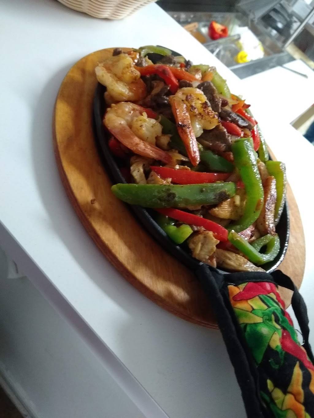 LAS TINAJITAS MEXICAN RESTAURANT | restaurant | 961 N Traub Ave, Indianapolis, IN 46222, USA | 3174262852 OR +1 317-426-2852