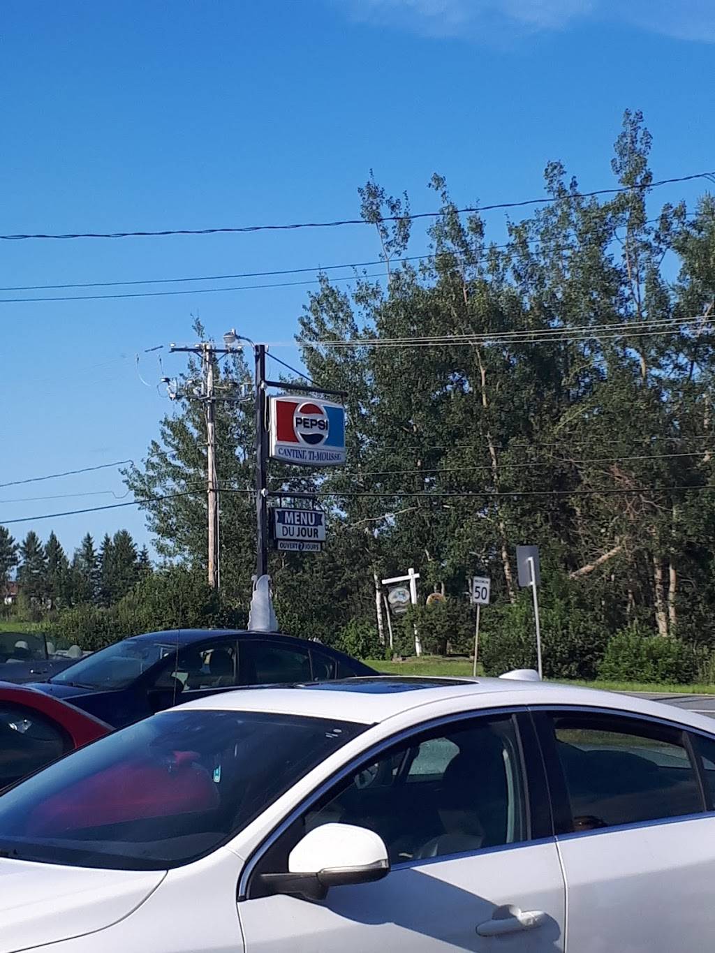 Cantine Ti-Mousse | restaurant | 432 QC-108, Saint-Romain, QC G0Y 1L0, Canada | 4184867070 OR +1 418-486-7070