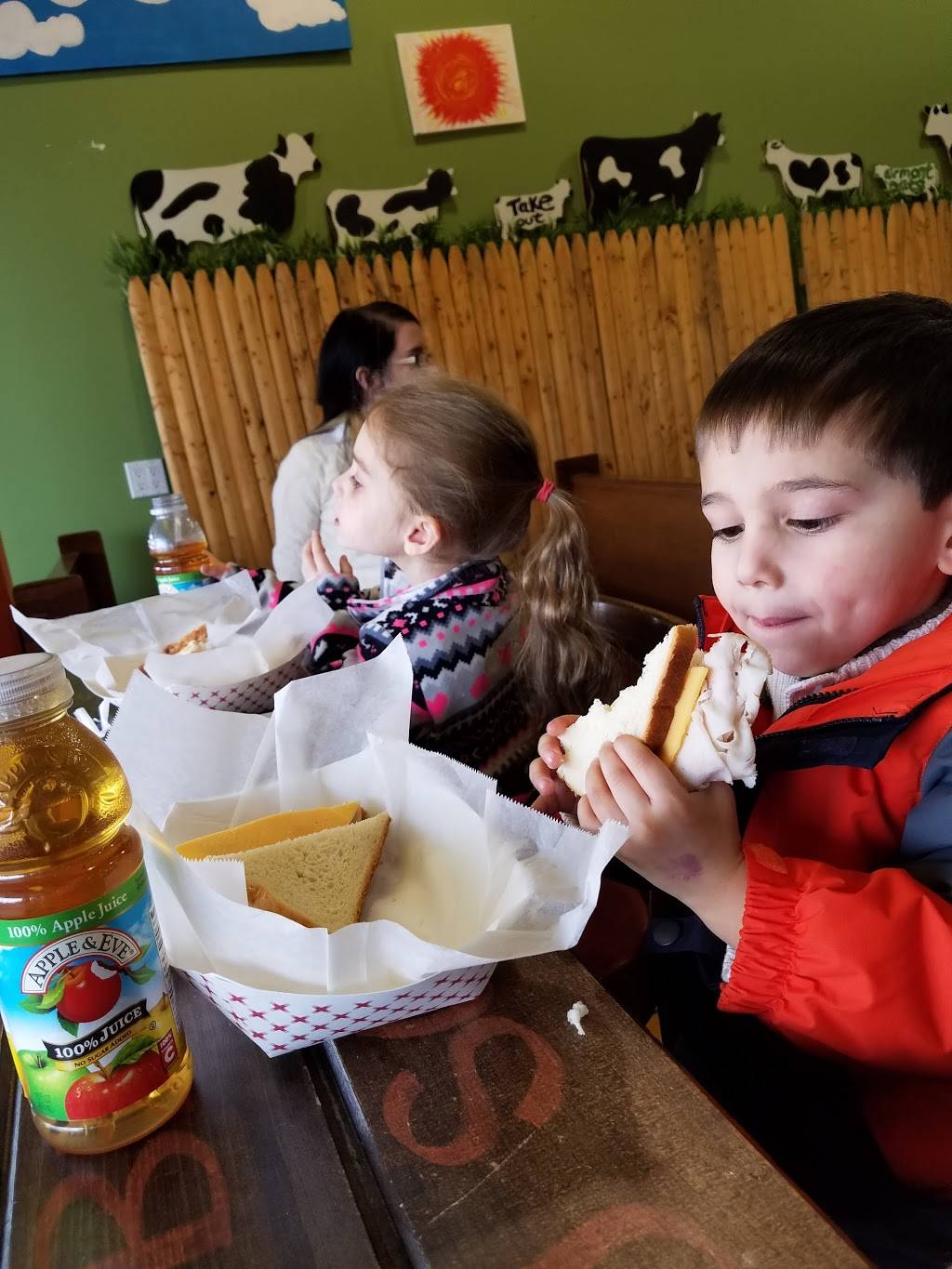 Airmont Eats | restaurant | 211 NY-59, Airmont, NY 10901, USA | 8453681973 OR +1 845-368-1973