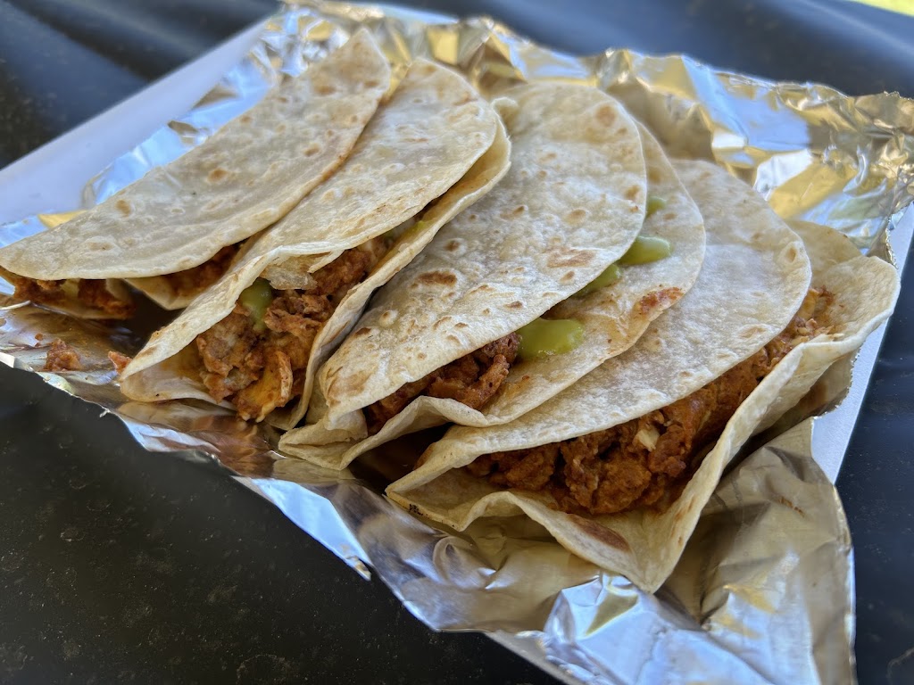 Tacos Charlie SA | restaurant | 11070 Shaenfield Rd, San Antonio, TX 78254, USA | 2107581129 OR +1 210-758-1129