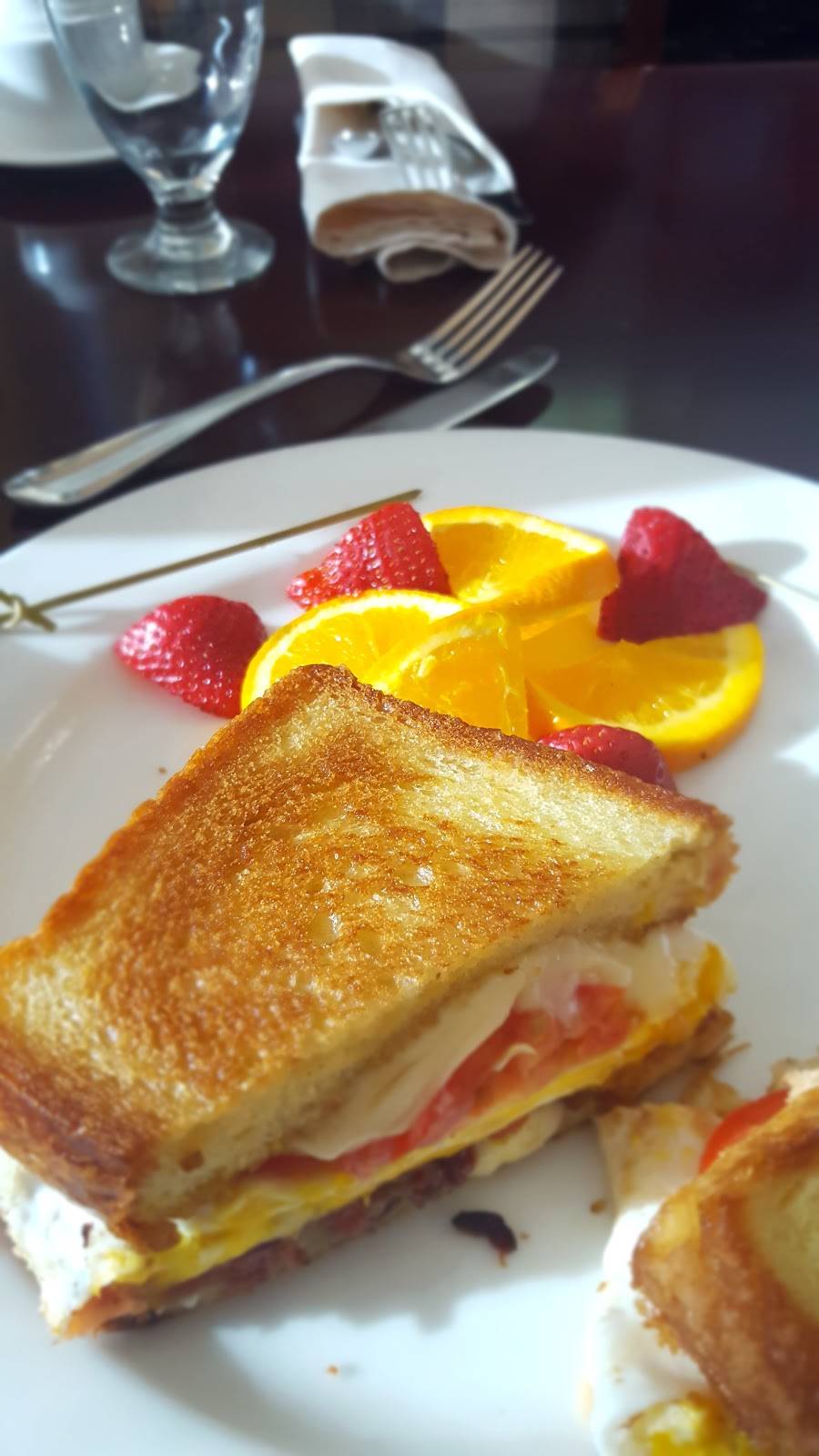 Tap Room - Hotel Bethlehem | restaurant | 437 Main St, Bethlehem, PA 18018, USA | 6106252226 OR +1 610-625-2226