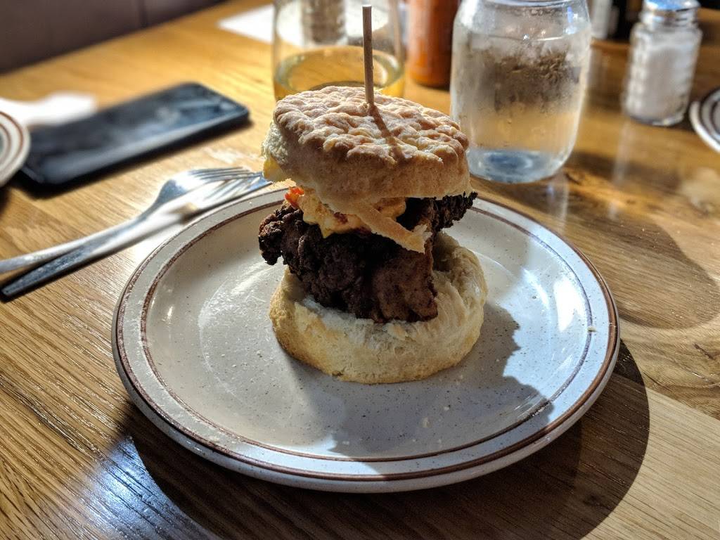 Denver Biscuit Company | restaurant | 2501 Dallas St, Aurora, CO 80010, USA | 3033777900 OR +1 303-377-7900