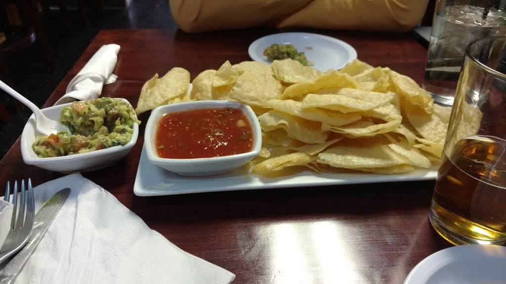 Smoking Grill & Pizzeria | restaurant | 528 E Main St, Genoa, IL 60135, USA | 8157845551 OR +1 815-784-5551