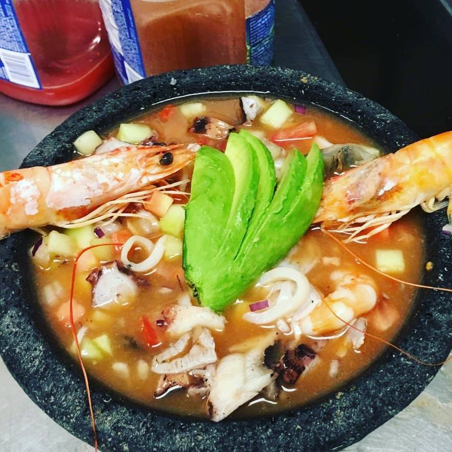 Mariscos El Tiburon Seafood Restaurant | restaurant | 3330 N 19th Ave, Phoenix, AZ 85015, USA | 6022790804 OR +1 602-279-0804