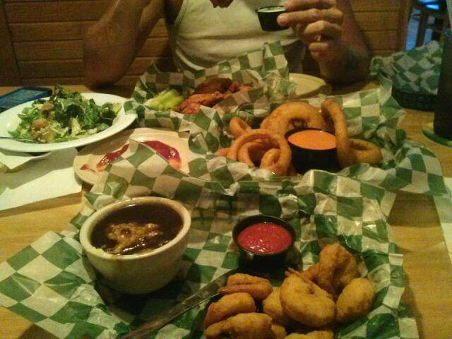 Beef O Bradys | restaurant | 4775 34th St S, St. Petersburg, FL 33711, USA | 7278661086 OR +1 727-866-1086