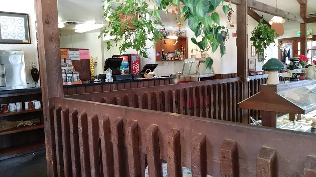 Pizza Pantry | restaurant | 5700 State Rd 46, Bloomington, IN 47404, USA | 8128762279 OR +1 812-876-2279