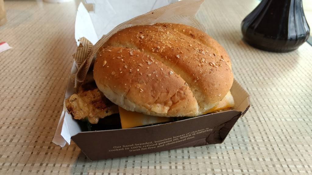 Chick-fil-A | restaurant | 1545 Edgeknoll Dr SE, Grand Rapids, MI 49508, USA | 6166566000 OR +1 616-656-6000