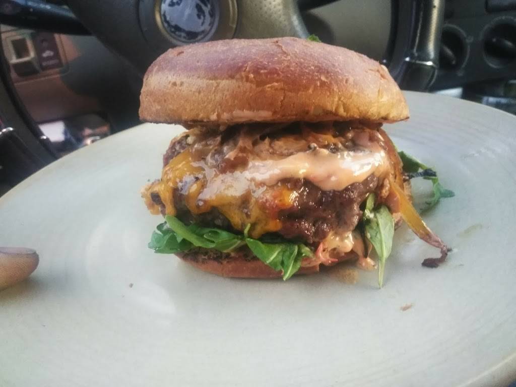 Manhattan House | restaurant | 1019 Manhattan Beach Blvd, Manhattan Beach, CA 90266, USA | 3105742277 OR +1 310-574-2277