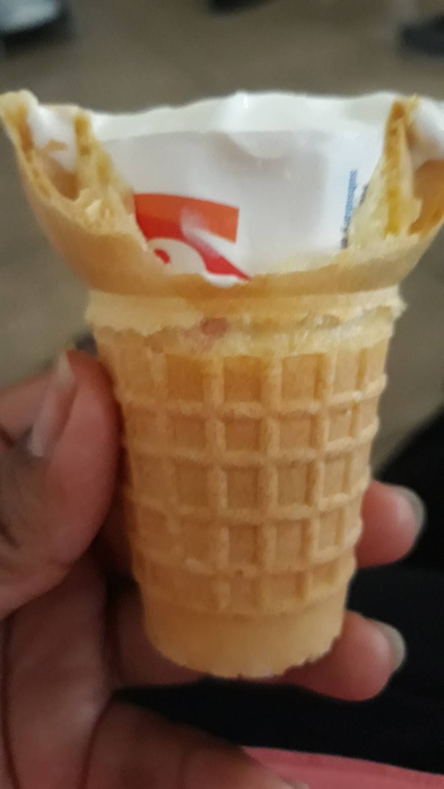 Dairy Queen Grill & Chill | restaurant | 4140 E Thomas Rd, Phoenix, AZ 85018, USA | 6029563801 OR +1 602-956-3801